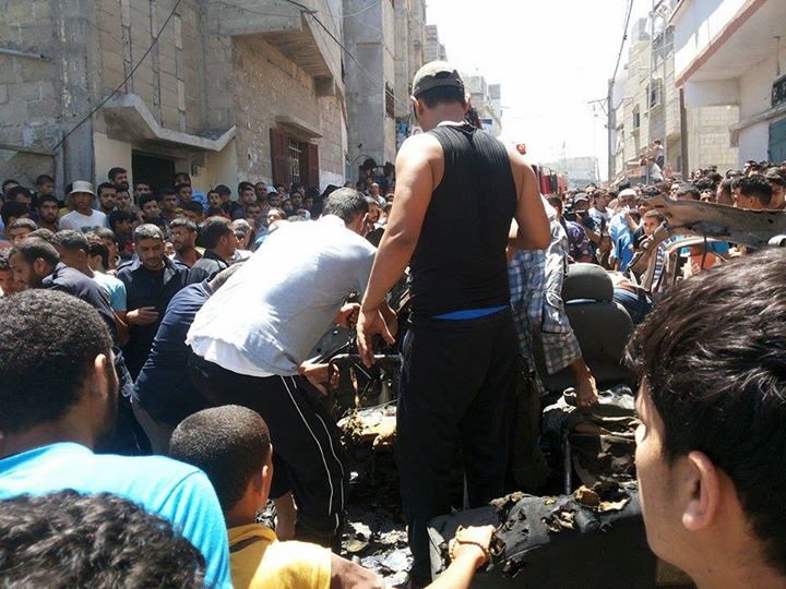 سيارة
