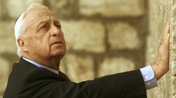 جيش العدو يدرس اقتحام منزل "شارون" لمصادرة وثائق سرية