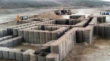 الاحتلال يقيم قرية "حزب الله" للتدريب في الجولان