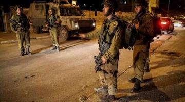 الاحتلال يشن حملة اعتقالات ومداهمات بالضفة المحتلة