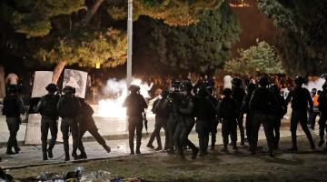 اعتقالات واعتداءات على مسيرة تضامنية مع الأقصى في حيفا