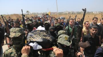 صور.. السرايا تودع شهيدها المجاهد "كامل قريقع" في موكب جنائزي مهيب