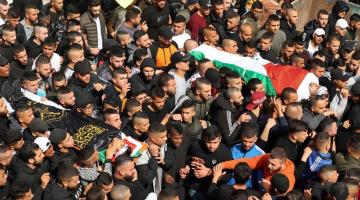 جماهير غفيرة تشيع جثماني شهيدين جنين "السعدي وأبو عطية"