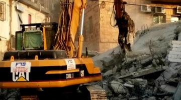 الاحتلال يهدم 3 منازل قيد الإنشاء في القدس