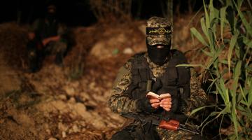 صور.. الإعلام الحربي يشارك المجاهدين رباطهم على الثغور