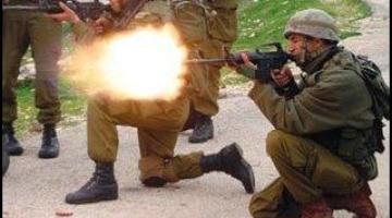 ثمانية جرحى وعشرات حالات الاختناق في مسيرة بلعين الأسبوعية