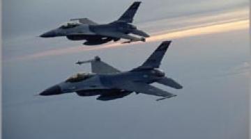 طائرات الاحتلال تقصف منطقة جبل الريس شرق مدينة غزة دون إصابات