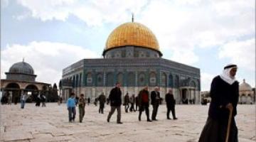 "يوميات مرابط ".. فلسطيني يرابط علي ثغور المسجد الاقصي كي لا يتركه وحيدا أمام اعتداءات المغتصبين