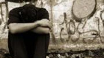 احذروا ... أولادكم في خطر؟أكثر عوامل وأسباب الانحراف التي تصل إلى السقوط الأمني