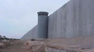 جدار صهيوني عازل على الحدود الأردنية