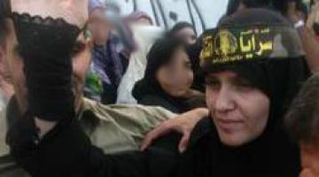 بعد استنشاقها لعبق الحرية.. الأسرة المحررة "أم محمود الزق" تكشف عن أساليب العدو المخيفة لنزع الاعترافات