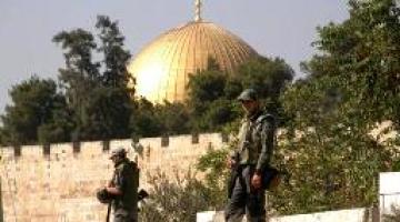 الاحتلال يغلق إحدى بوابات المسجد الأقصى