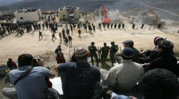 13 جندياً من جيش الاحتلال يرفضون الأوامر لاخلاء "عمونا"