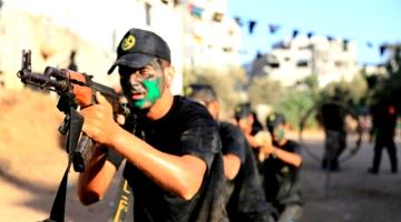 صور.. السرايا والجهاد تخرجان 350 شاب من مخيمات "الفرسان الفاتحون"