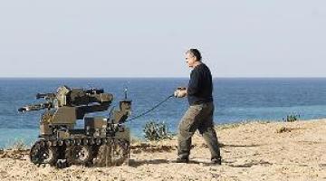 العدو الصهيوني يدعي أنه عثر على برميل متفجرات ثالث قبالة سواحل مدينة أسدود