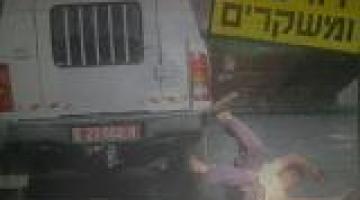 اصابة طفلة بجروح خطيرة اثر دهسها من قبل مستوطن بالخليل