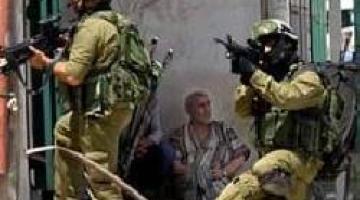 الاحتلال يقتحم بيت لحم ويسلم مواطنا بلاغا لمراجعة مخابراته