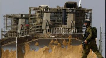 العدو يُجرف عشرات الدونمات المزروعة بالزيتون في بلدة العيسوية