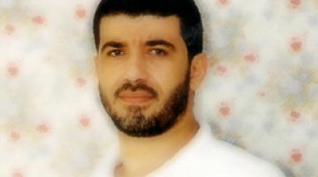 أسير مخضرم يصارع "فقر الدم".. "محمد أبو جلالة".. حكاية "الأسير" و"الحكيم" المنسية !!