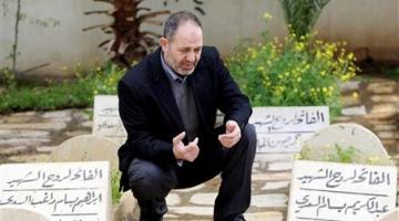 العدو يقتحم منزل الشيخ الأسير "بسام السعدي" بجنين