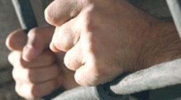 نادي الأسير: أسيران من سجن شطة يدخلان إضراباً عن الطعام