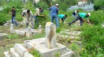 عصابات صهيونية متطرفة تعتدي على مقابر إسلامية ومسيحية في يافا