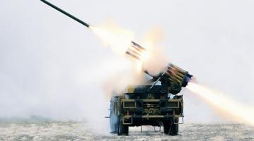 معاريف تزعم أن  المقاومة هربت مئات صواريخ الغراد من لبيا إلى غزة