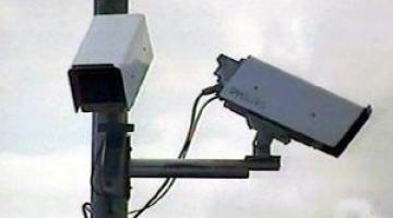 العدو الصهيوني يضع كاميرات مراقبة دقيقة لحماية البؤر الاستيطانية