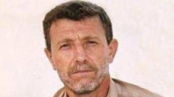 الاحتلال يعزل الاسير نائل البرغوثي بعد رفضه التفتيش عارياً