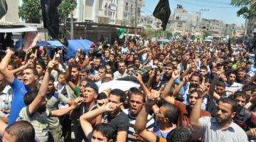 بالصور.. "سرايا القدس" تودع أحد قادتها برفح