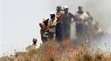 توثيق 15 حادث لجنود وقفوا متفرجين أمام هجمات المستوطنين