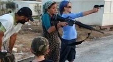 تزايد أعداد الصهيونيات اللاتي يتدربن على السلاح بالضفة