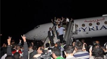 استقبال حار للأسرى المبعدين للخارج