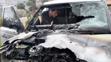 المستوطنون يحرقون غرفة ومركبة قرب نابلس