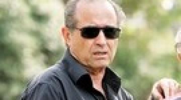 رئيس الموساد الصهيوني الأسبق يفلت من الاعتقال