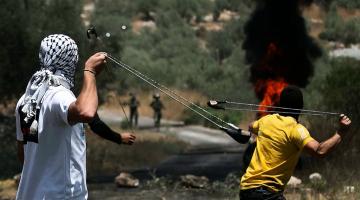 جراء قمع الاحتلال لها.. إصابات في صفوف الفلسطينيين بمسيرة كفر قدوم الأسبوعية 