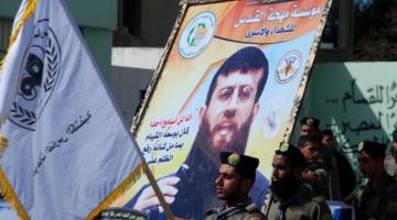 مسيرة كشفية تضامناً مع الشيخ "خضر عدنان" بغزة