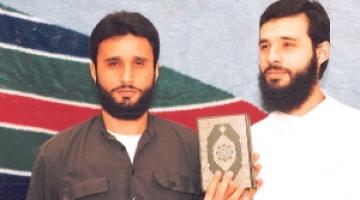 والدا بطلي عملية معسكر "جلعاد" الجهادية يتمنى الإفراج عن نجليه قريباً