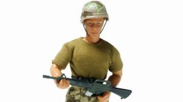 قريباً.. جندي "دمية" في سيارة كل صهيونية