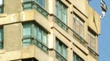 العدو يطلب إخلاء محتويات السفارة الصهيونية بالقاهرة