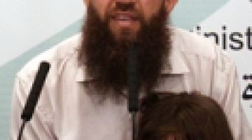 عدنان: الموت البطيئ يتربص بالاسرى المرضى