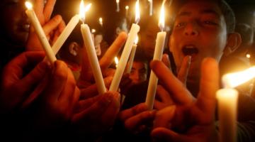 مسيرة شموع في جنين تضامناً مع الأسرى