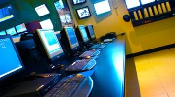 إيقاف ضابط كبير بسلاح الجو الصهيوني بعد سرقة حاسوبه