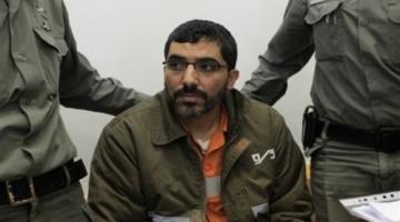 إدارة سجن عسقلان تواصل عزل الأسير أبو سيسي