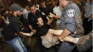 احتجاجات صهيونية تعم مدينة تل أبيب المحتلة