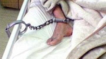 أسرى نفحة يطالبون بتفعيل الملف الطبي للأسرى المرضى