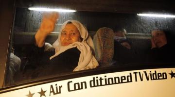 ذوو أسرى غزة: 45 دقيقة غير كافية لرؤية أبنائنا