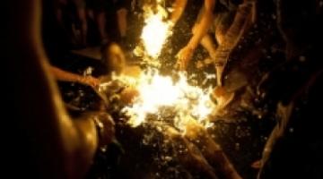 جندي معاق يحرق نفسه إحتجاجاً على وضعه الاقتصادي