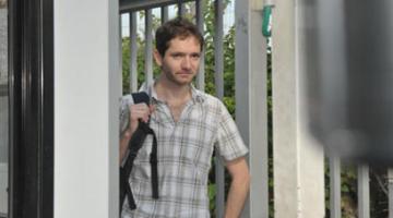 حبس صحفى صهيوني بتهمة حيازة وثائق عسكرية سرية