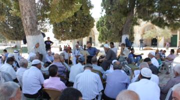 مئات المرابطين بالأقصى تحسبًا لاقتحامه من قبل المستوطنين